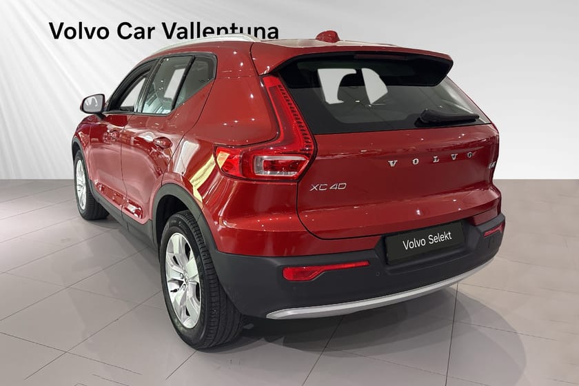 Bild 4 av Volvo XC40 B4 AWD Bensin Momentum Advanced SE