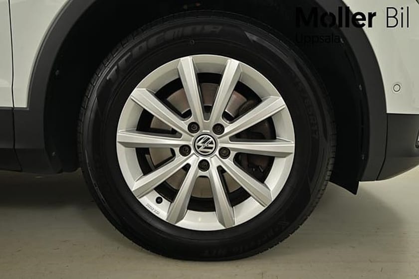 Bild 5 av Volkswagen Tiguan Allspace 5-sätes 2.0 TSI PF 4MOTION 190hk. Drag, Värmare, Executive