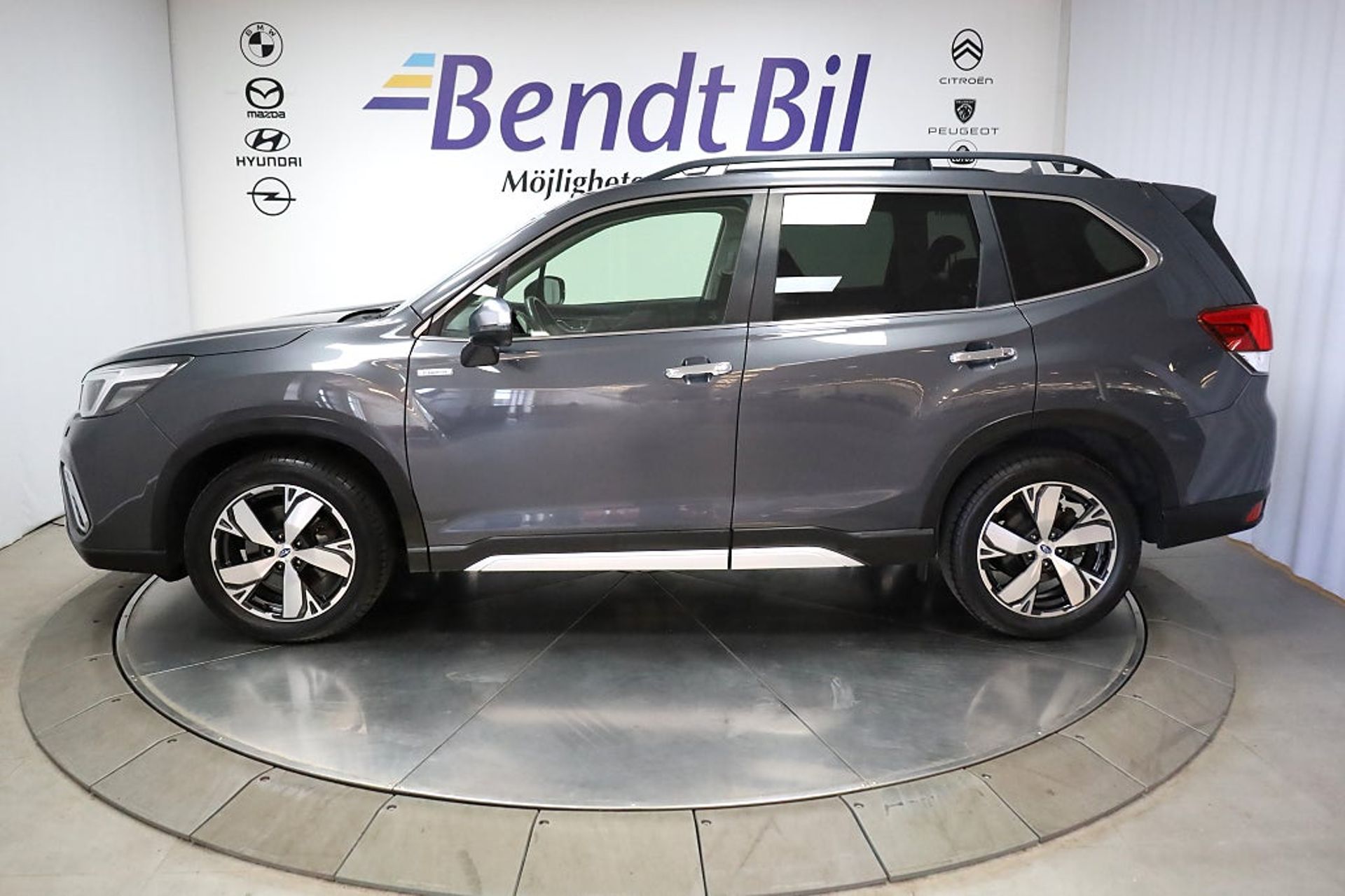 Subaru Forester e-Boxer / Glastak 2020, bild 6/27