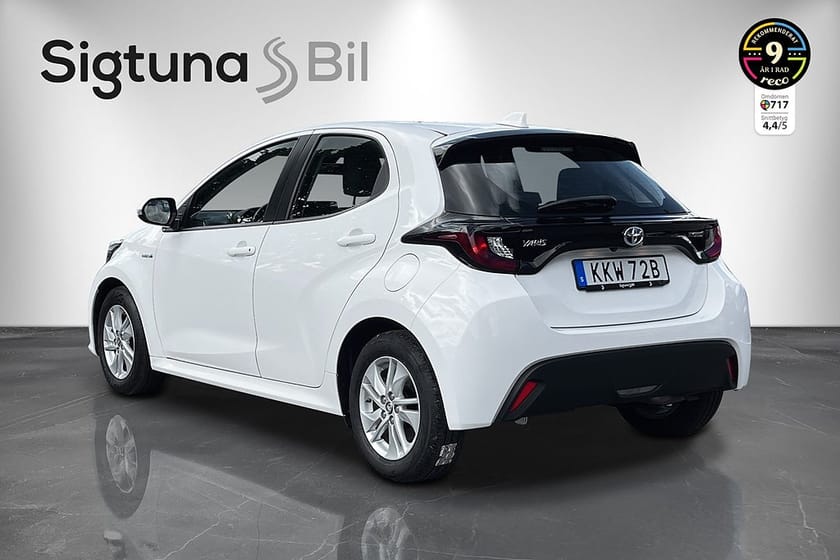 Bild 3 av Toyota Yaris Hybrid CVT Active / Backkamera / Värmare / Moms