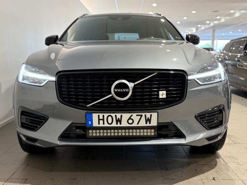 Bild 2 av Volvo XC60 T8 TE Polestar Engineered / Backkamera / Sensorer / Navigation / Minnesfunktioner / dragkrok / 10 000 tillbehör /