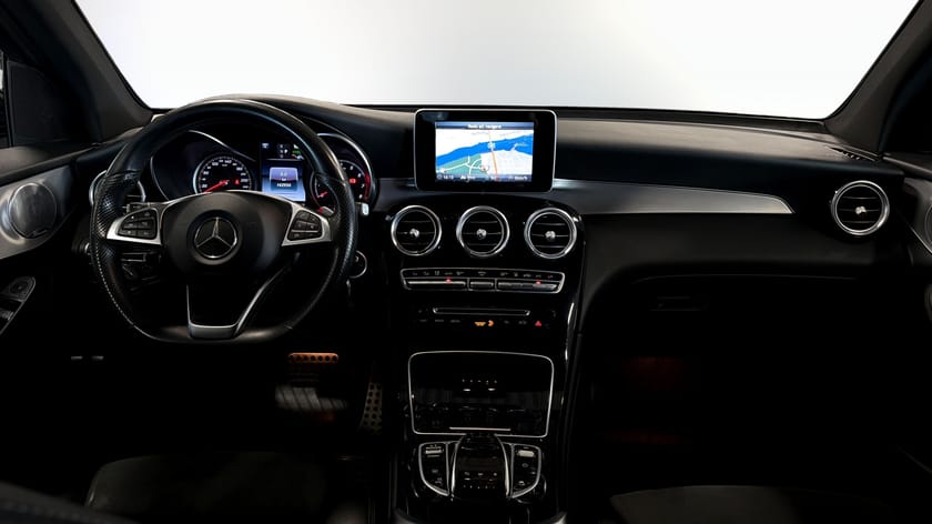 Bild 4 av Mercedes-Benz GLC 350 e 4MATIC Burmester Drag Pano NAVI Värmare