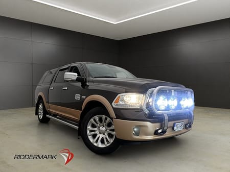 RAM 1500 Crew Cab Dodge Longhorn 5.7 4x4 Drag Kamera Luft Kåpa Alpine