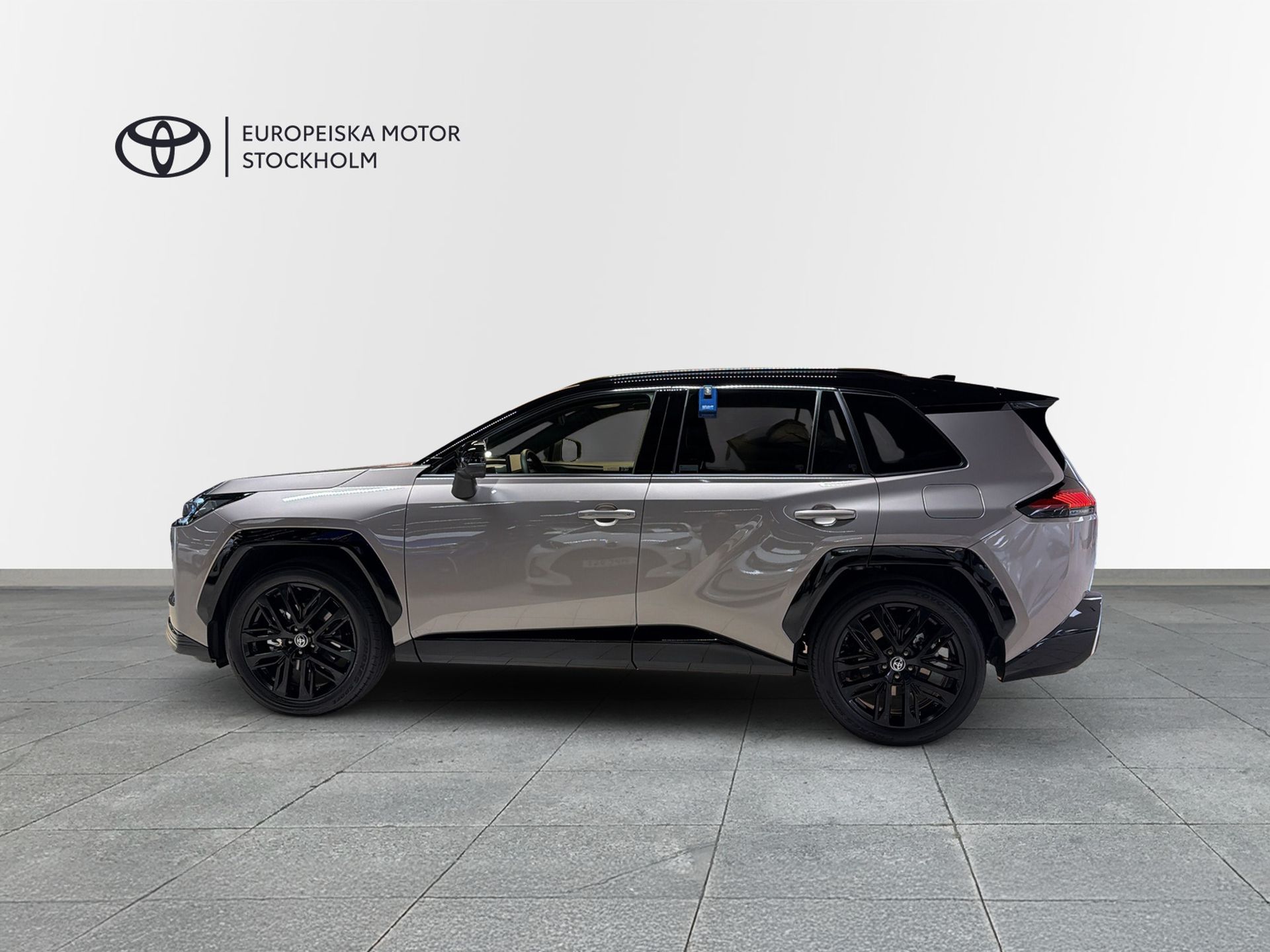 Toyota RAV4 Hybrid AWD-i 2026, photo 3/13