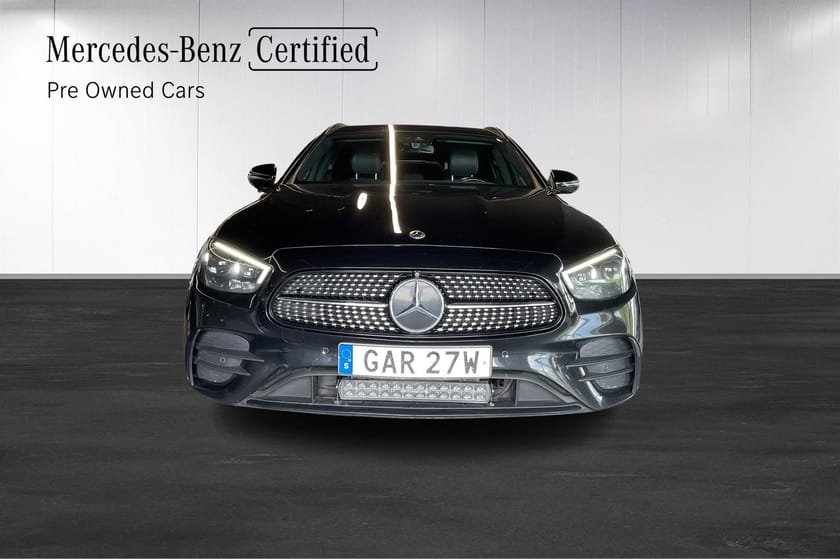 Bild 2 av Mercedes-Benz E 300 T de 4MATIC AMG Line/V-Hjul/Dragkrok/Ledramp/Burmester