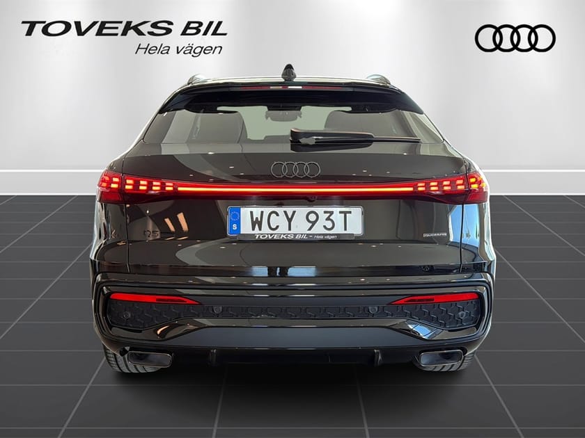 Bild 4 av Audi Q5 Sportback e-hybrid quattro 367 HK Tech Plus Head Up