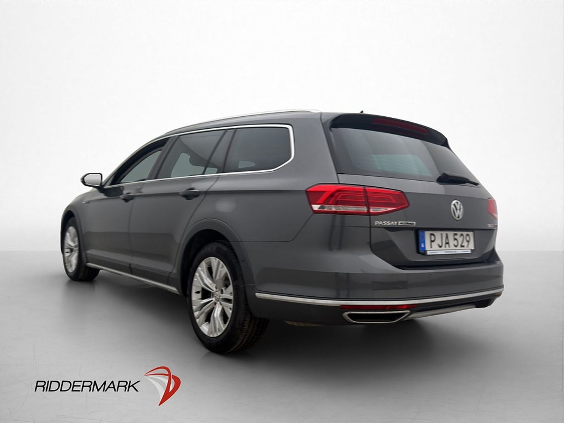 Volkswagen Passat 2017, bild 6/33