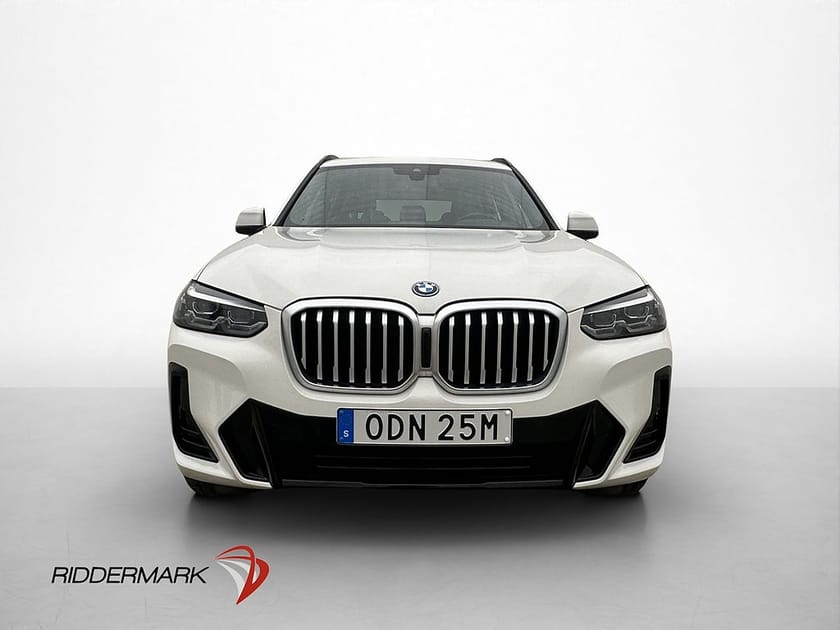 Bild 2 av BMW X3 xDrive30e M Sport Cockpit B-Kamera Drag Navi Skinn