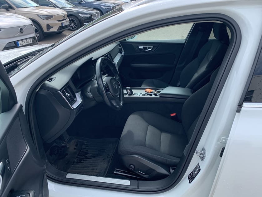 Bild 5 av Volvo V60 B3 Bensin Momentum Advanced