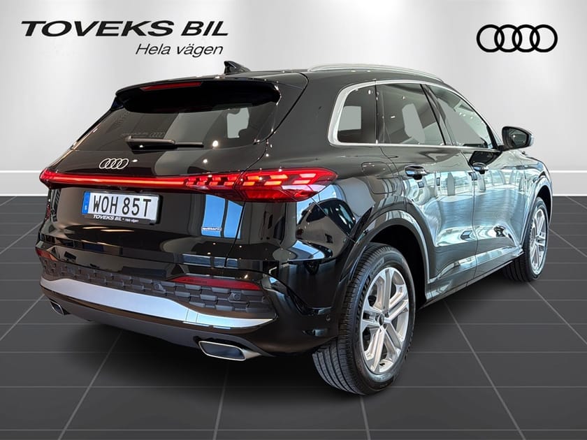 Bild 3 av Audi Q5 e-hybrid quattro 299 HK S TRONIC TECH PLUS