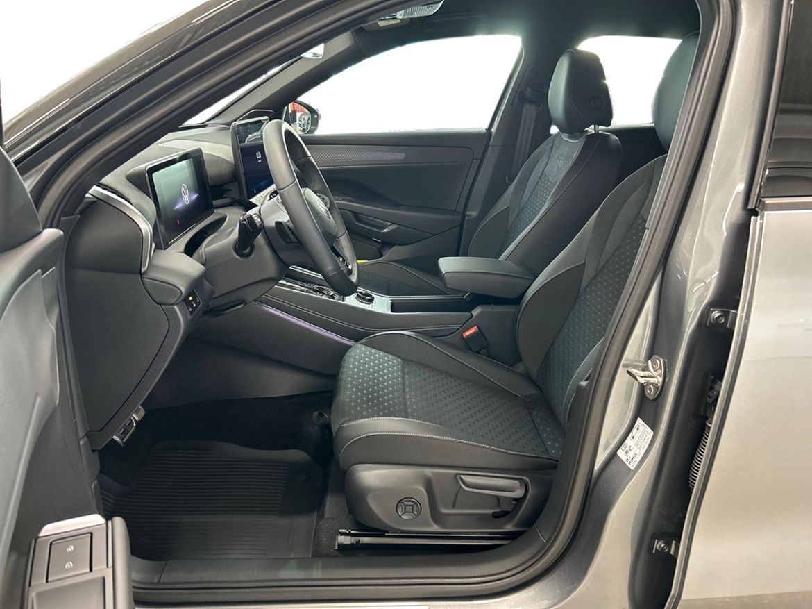 Volkswagen Volkswagen T-Roc — bild 9