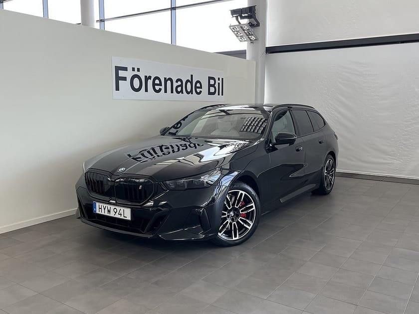 Bild 1 av BMW i5 xDrive40 Touring M Sport Pro Drag H/K 19" Rattvärme