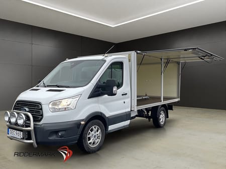 Ford Transit 350 Chassi Cab FLAKBIL Värmare Dragkrok FLOBY Kåpa Moms