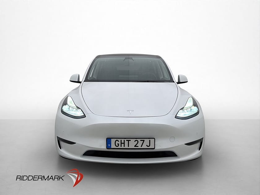 Bild 2 av Tesla Model Y Long Range AWD Svensksåld Autopilot Pano MOMS