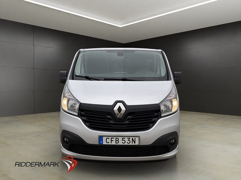 Bild 3 av Renault Trafic Skåpbil L2 1.6dCi Fjärr-Värmare Drag 3-Sits B-Kamera