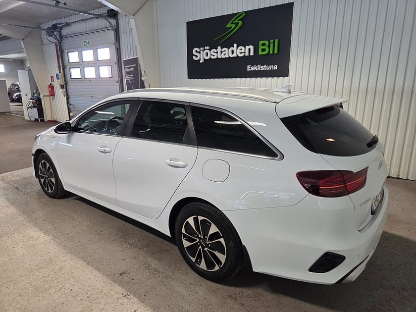 Bild 3 av Kia Ceed Sportswagon Plug-in Hybrid DCT Advance Backkamera