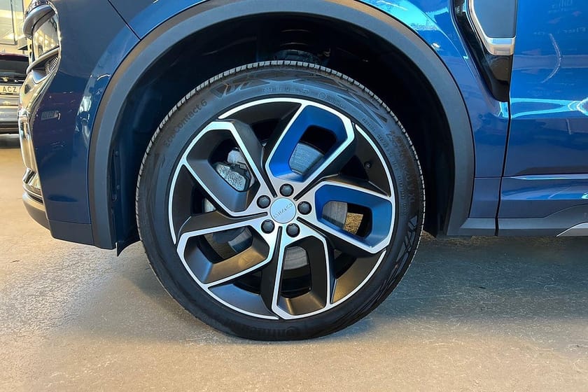 Bild 4 av Lynk & Co 01 PHEV