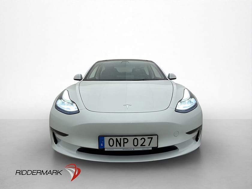Bild 3 av Tesla Model 3 Long Range AWD Kamera Rattvärme Svensksåld