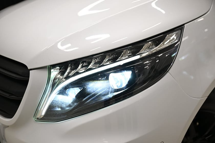 Bild 5 av Mercedes-Benz Vito 116 CDI 2.8t Lång|Automat|Nedlackad|LED|Inredd|GPS|Backkamera