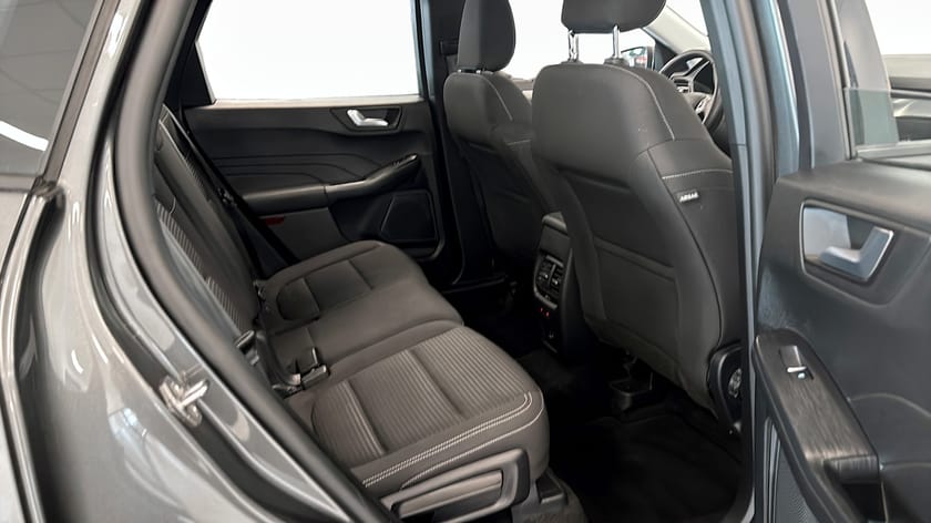 Bild 5 av Ford Kuga 2023 TITANIUM MANUELL - Sommarkampanj