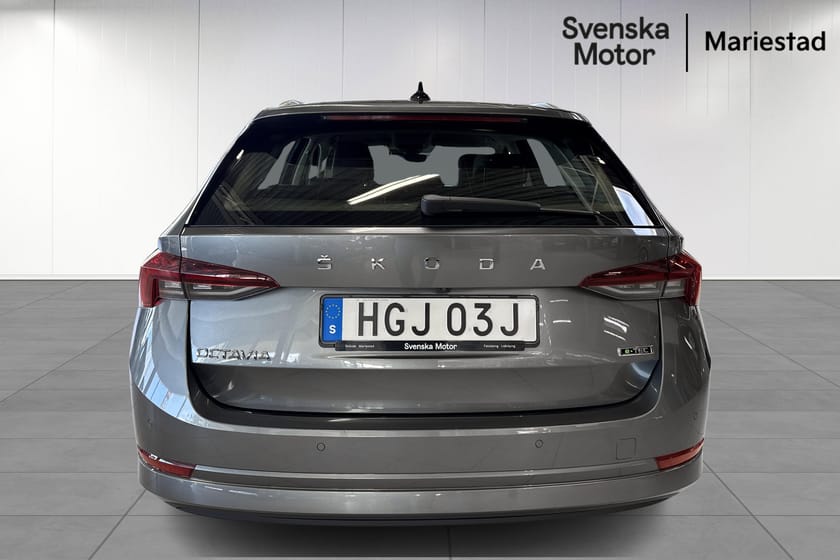 Bild 5 av Škoda Octavia Kombi Style 1.0 TSI e-TEC DSG / Cockpit / Adaptiv farthållare / Backkamera