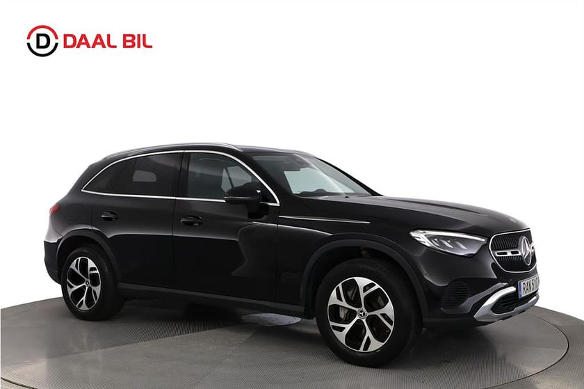 Bild 4 av Mercedes-Benz GLC 300 e 4MATIC 4M 31,2 kWh 313HK AVANTGARDE DRAG B-KAM NAVI