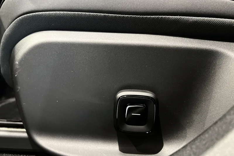 Volvo EX30 Twin Motor Performance bilde 27