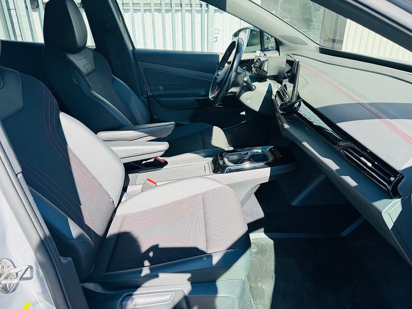 Bild 5 av Volkswagen ID.4 GTX 77 kWh 4MOTION 299HK PLUS / NAVI / DRAG / VÄRMARE