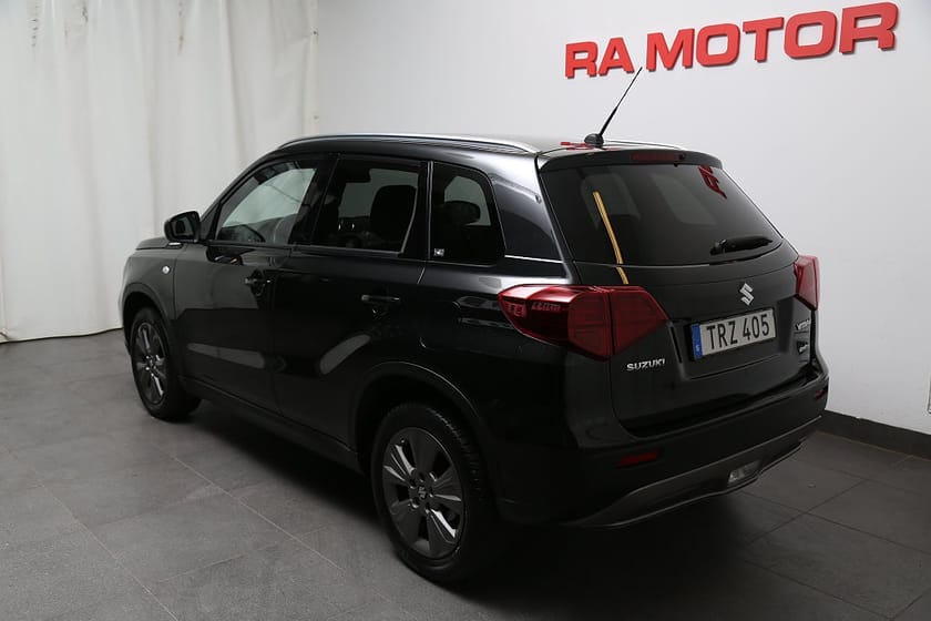 Bild 4 av Suzuki Vitara 1,0 Boosterjet AllGrip 4x4 Adaptive Fart Backkamera