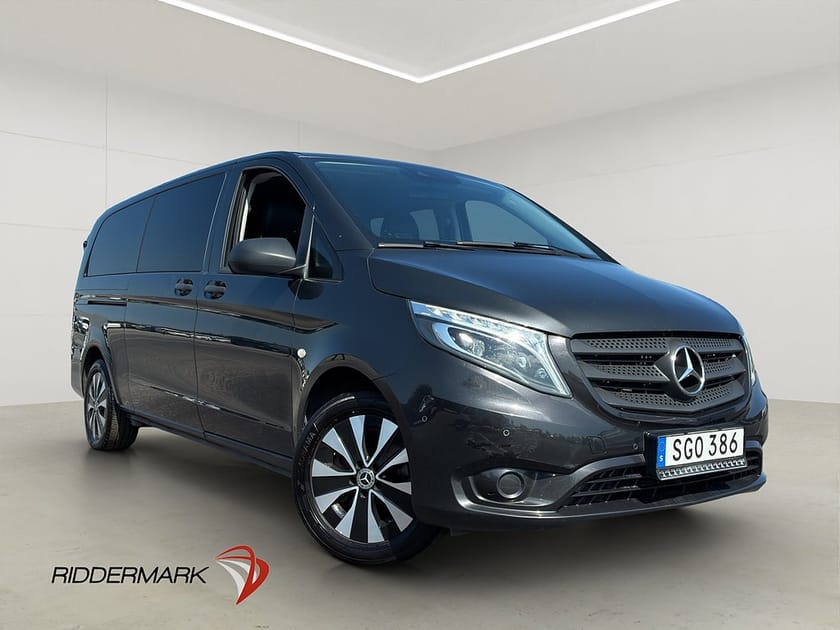 Bild 1 av Mercedes-Benz Vito Tourer 116 CDI 4x4 3.2t 9-Sit Värm Drag B-Kam Moms
