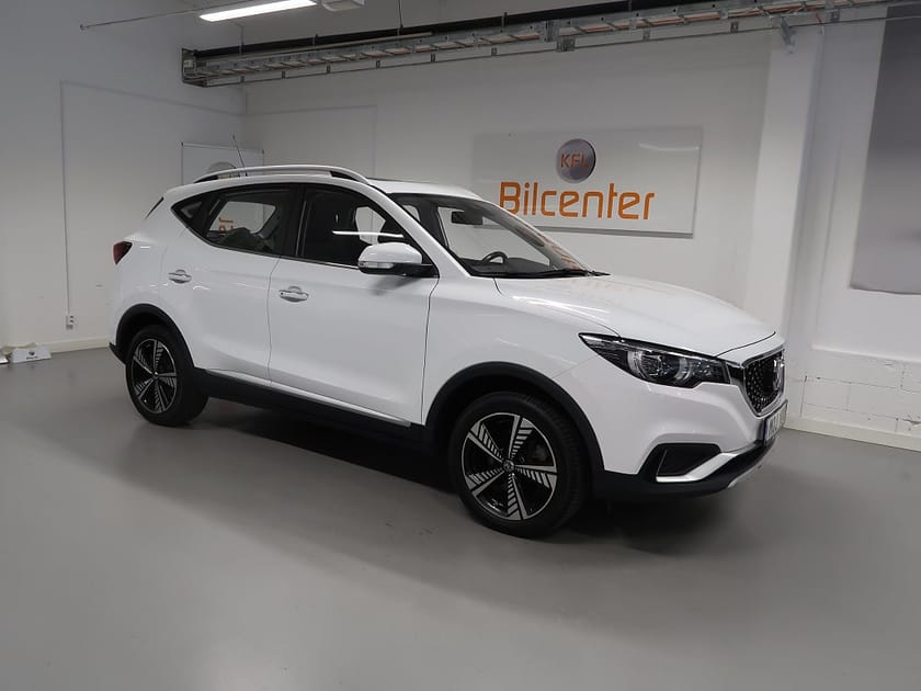 Bild 4 av MG ZS EV V-Däck ingår Skinn-Pano-Kamera-Navi-CarPlay-Elstol-D