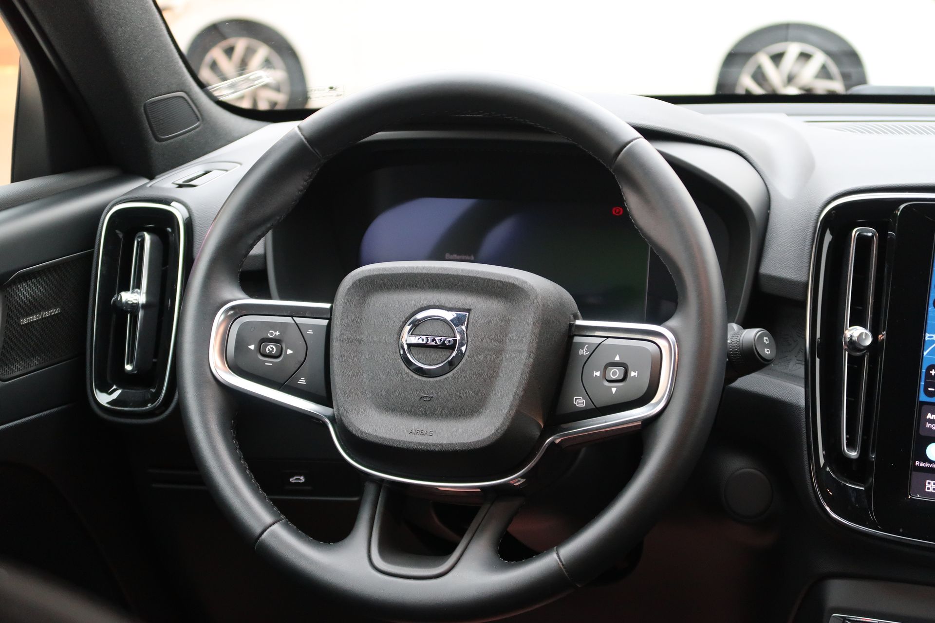 Volvo EX40 2025, bild 7/10