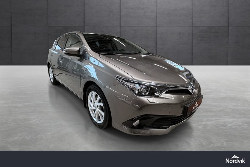 Bilde 3 av Toyota Auris Hybrid Active Sport / Bluetooth / DAB+