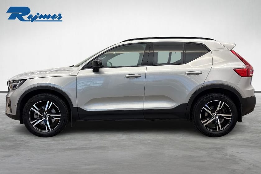 Bild 2 av Volvo XC40 B3 FWD Bensin Plus Dark