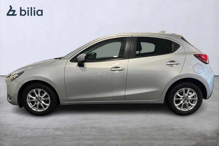 Bild 3 av Mazda 2 Backkamera Blåtand Navigation