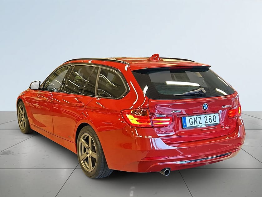 Bild 5 av BMW 320d xDrive M Performance Touring Kamera/Rattvärme/SoV-Däck/MoK/Drag