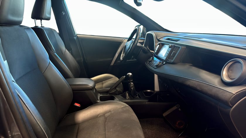 Bild 3 av Toyota RAV4 2.0 Dual VVT-i Valvematic AWD