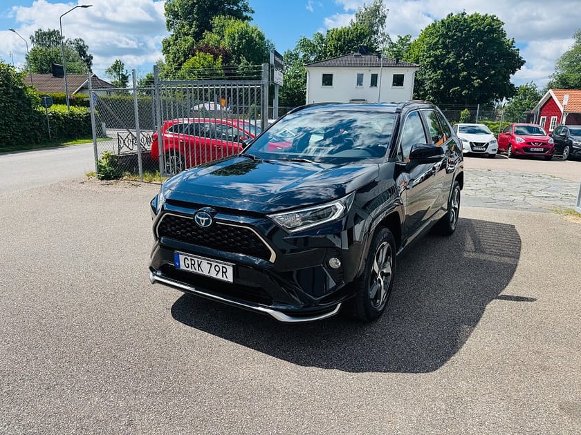 Bild 2 av Toyota RAV4 Laddhybrid 306HK AWD PLUG-IN HYBRID / DRAG / BACKKAMERA