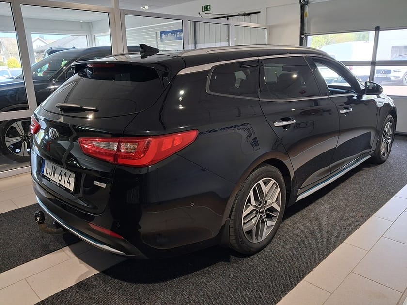 Bild 2 av Kia Optima Sport Wagon Plug-in Hybrid Plug in 205HK Advance Plus Läder