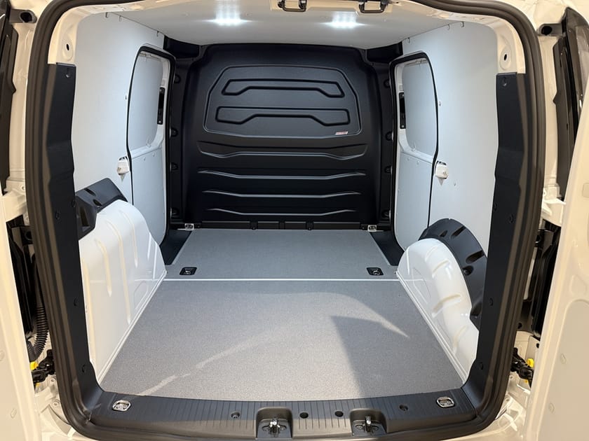Bild 5 av Volkswagen Caddy Cargo TDI 122 HK 4M Premium Drag värmare