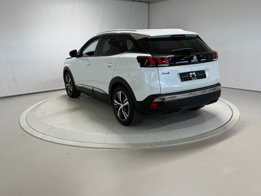 Bilde 4 av Peugeot 3008 1,2 131hk Allure Cruise/Kamera/El.sete/Navi/Carplay/Led
