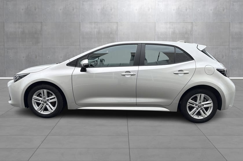 Bilde 2 av Toyota Corolla Hybrid 1,8 Active 5D Kun 18904 km