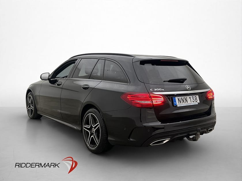 Bild 5 av Mercedes-Benz C 300 T e C300 AMG Line Drag 360° Skinn/Alcantara