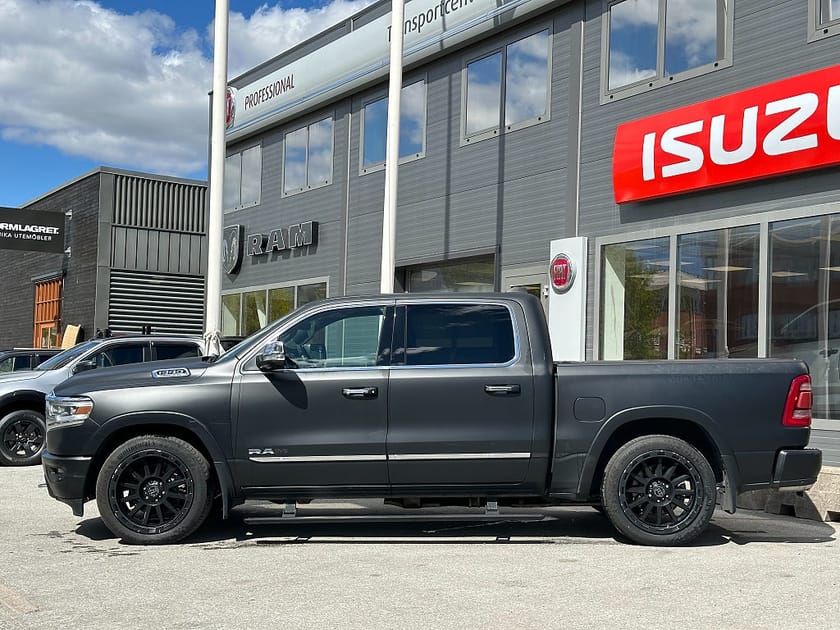 Bild 3 av RAM 1500 Crew Cab 5.7 V8 HEMI LIMITED KOMPRESSOR | SE UTRUSTNING