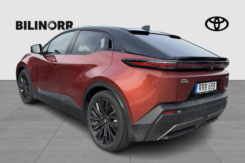 Bild 2 av Toyota C-HR+ C-HR + Executive 77kwh AWD 20"