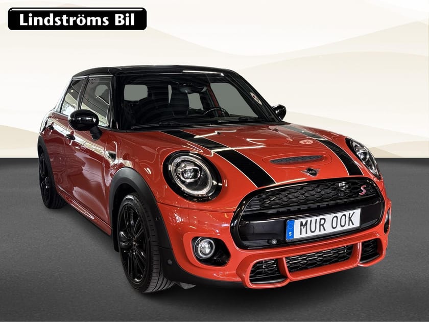 Bild 3 av MINI Cooper S 2.0 DCT JohnCooper Works Sommar/Vinterhjul