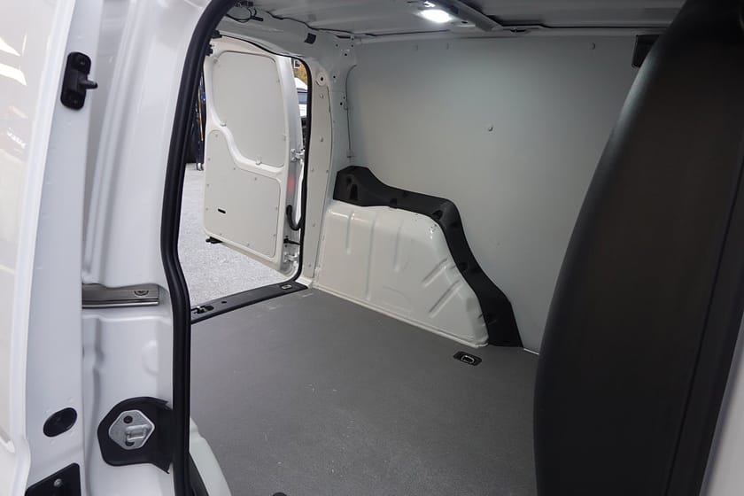 Bild 5 av Volkswagen Caddy Cargo 2.0 TDI 4Motion VÄRMARE | DRAG|KAMERA
