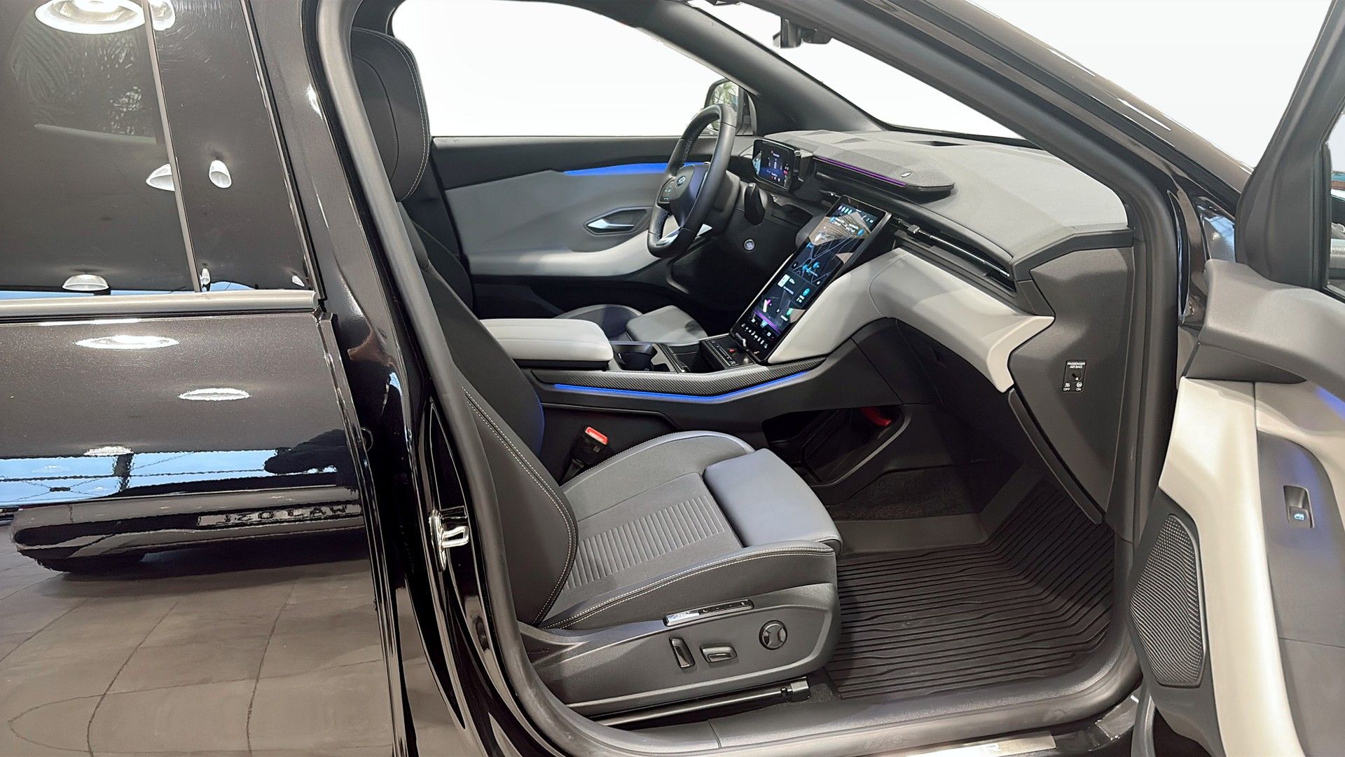 Ford Explorer EV Extended Range AWD 2025, bild 3/10