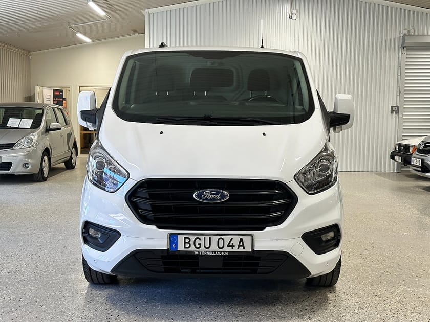Bild 2 av Ford Transit Custom 280 2.0 EcoBlue Euro 6 Nyservad S+V Däcka MOMS