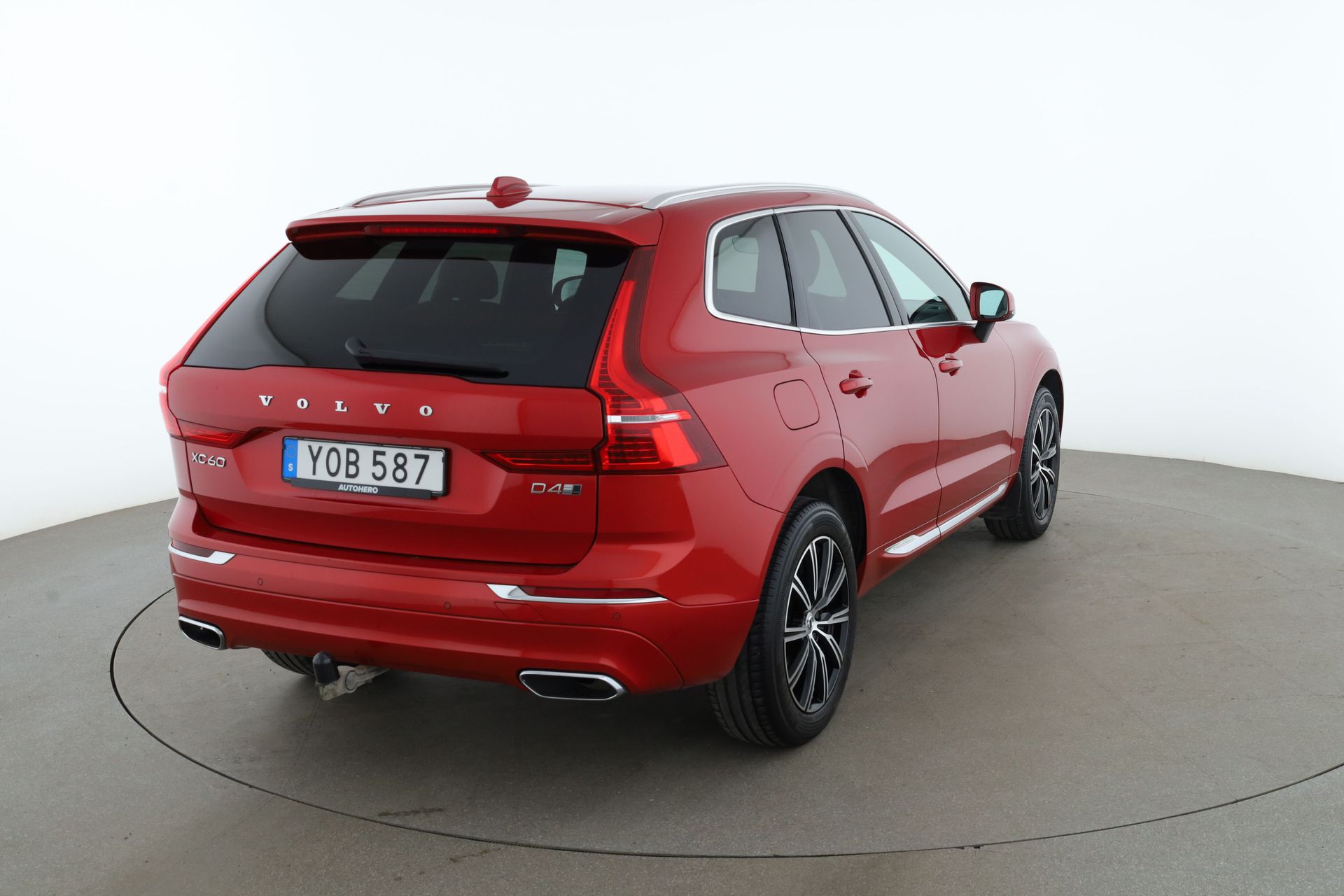 Volvo XC60 D4 AWD Inscription 2019, photo 6/46